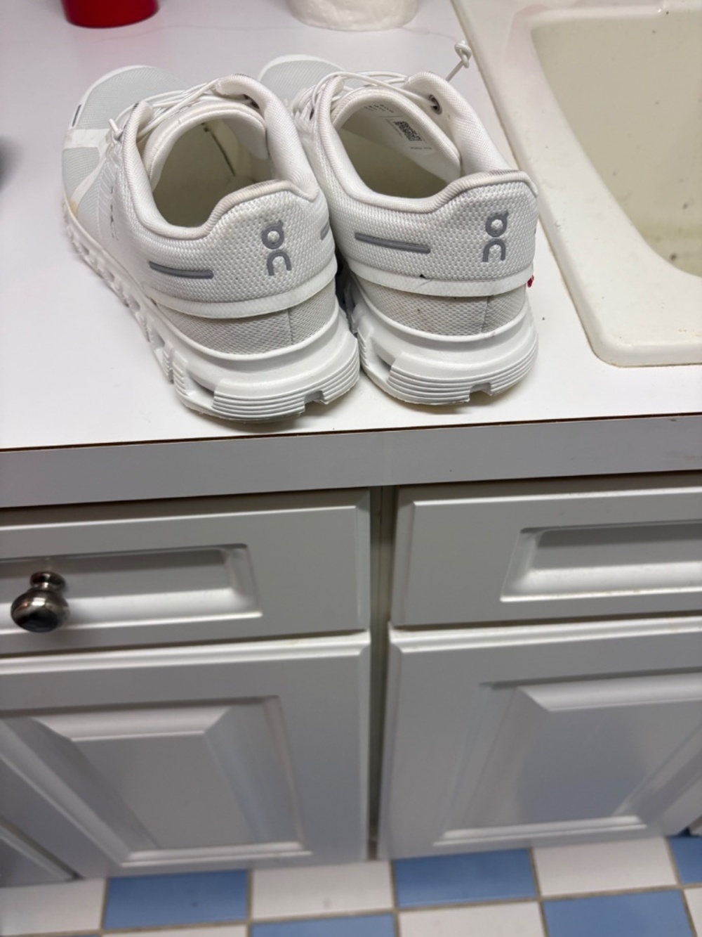 On Cloud white sneakers 6